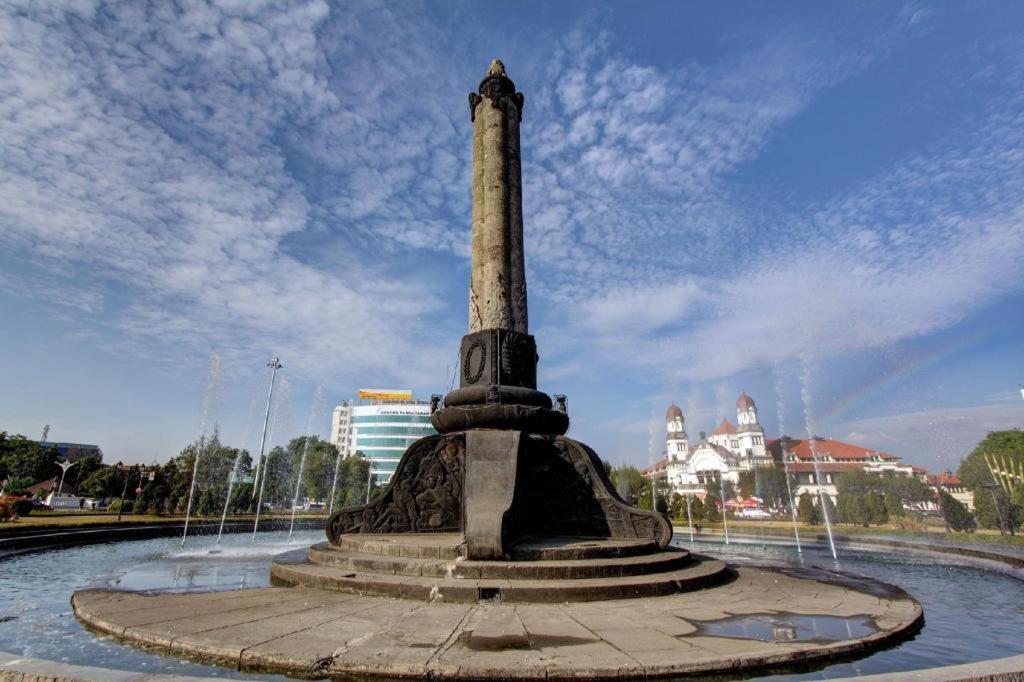 Guest House Nozz Semarang Exteriör bild